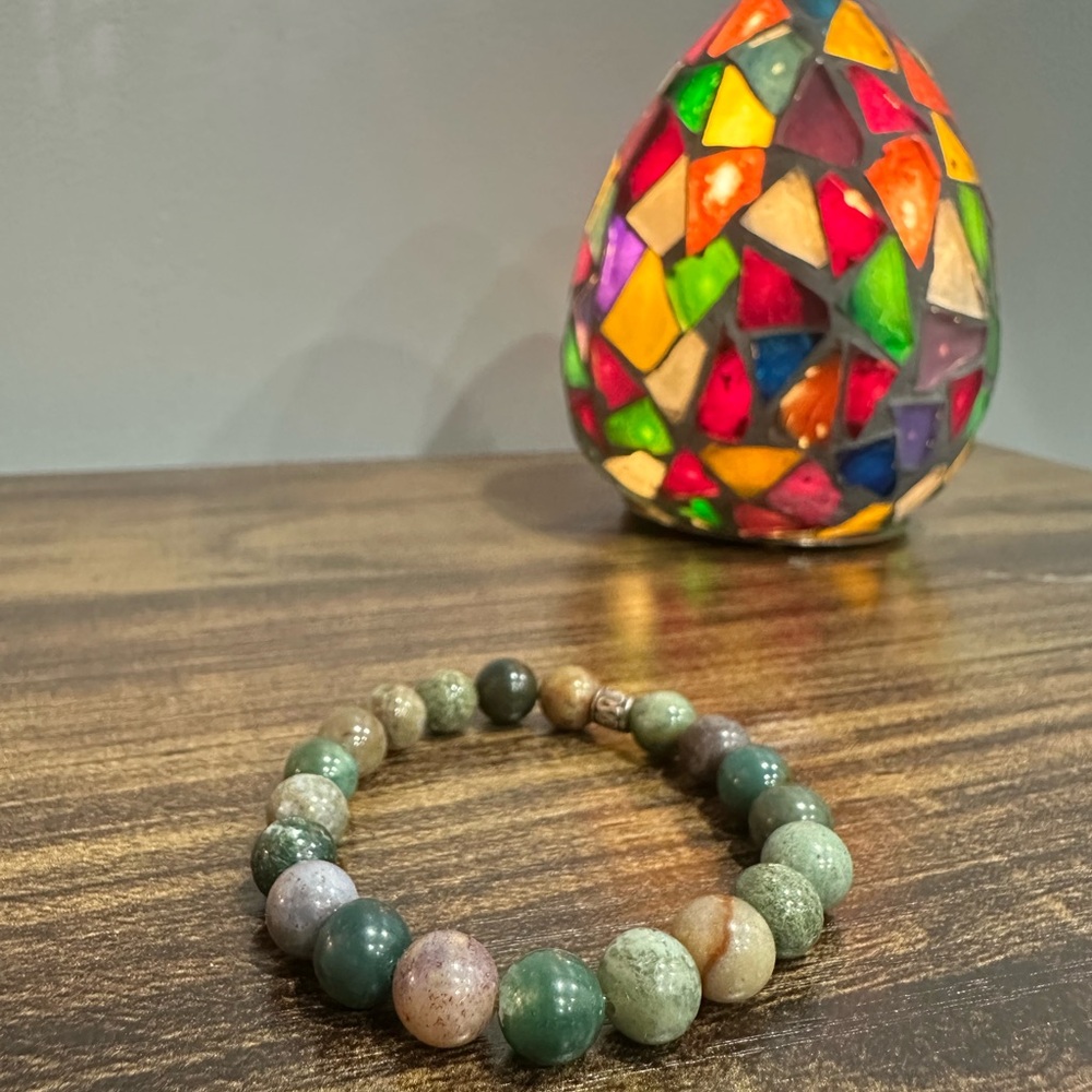 Elegant Green Beaded Bracelet